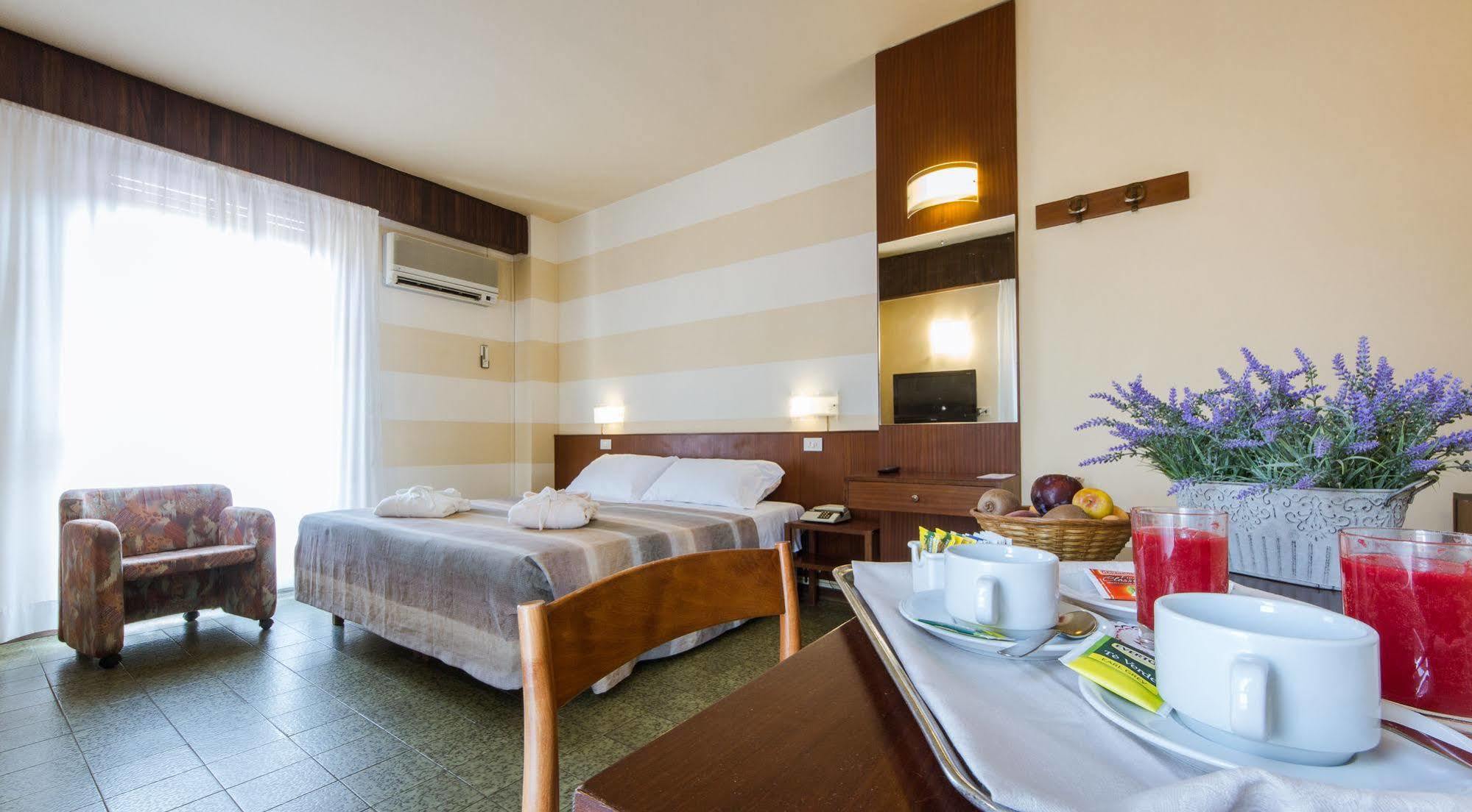 מונטה קטיני טרמה Hotel Reale מראה חיצוני תמונה